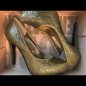 BCBGeneration Candie Glitter Gold heels. NWB.